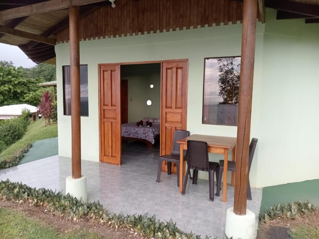 Ballena Paraiso Lodge Увита Экстерьер фото