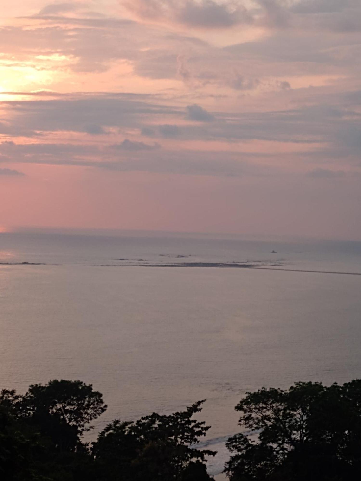 Ballena Paraiso Lodge Увита Экстерьер фото